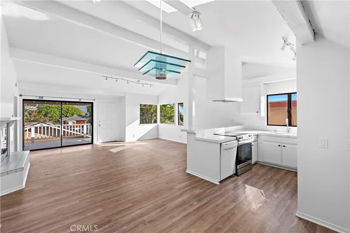 342 Poplar Street, Laguna Beach, California 92651