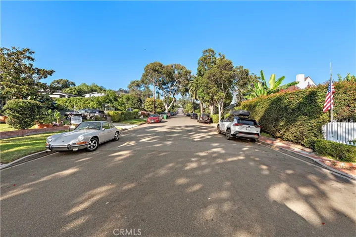 342 Poplar Street, Laguna Beach, California 92651