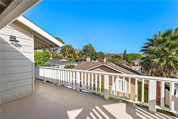 342 Poplar Street, Laguna Beach, California 92651