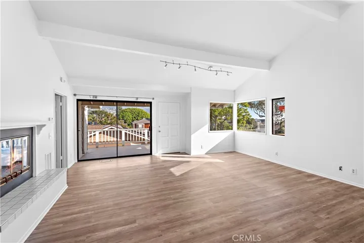 342 Poplar Street, Laguna Beach, California 92651