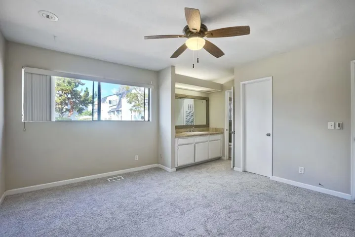 7347 Alicante B, Carlsbad, California 92009