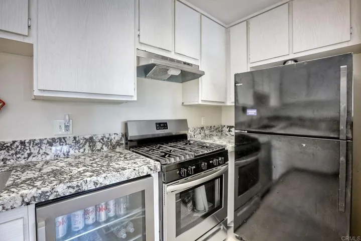 7347 Alicante B, Carlsbad, California 92009
