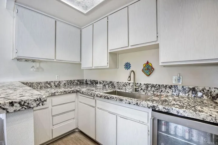 7347 Alicante B, Carlsbad, California 92009