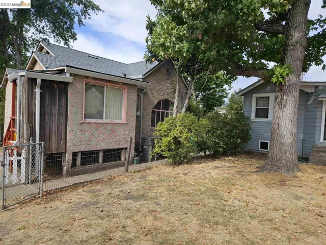 6285 Sunnymere Ave, Oakland, California 94605