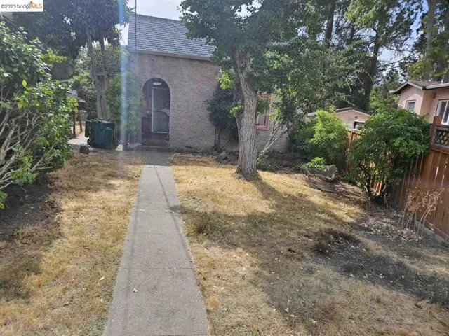 6285 Sunnymere Ave, Oakland, California 94605