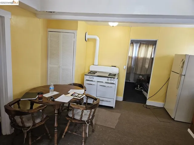 6285 Sunnymere Ave, Oakland, California 94605
