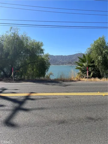 15 Lakeshore Drive, Lake Elsinore, California 92530