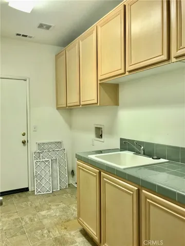 15937 Turtle Bay Place, Fontana, California 92336