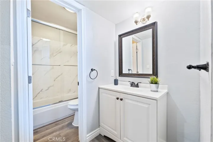18620 Hatteras Street 135, Tarzana, California 91356