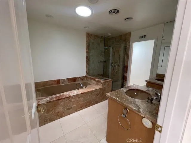 6 Shoal Drive, Corona Del Mar, California 92625