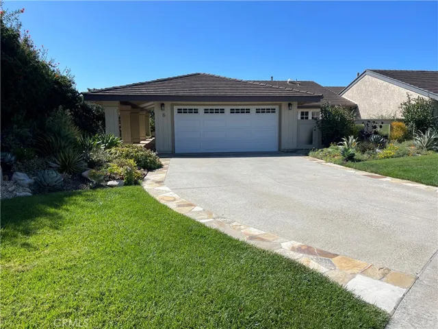 6 Shoal Drive, Corona Del Mar, California 92625