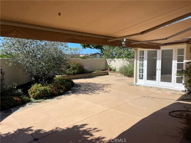 6 Shoal Drive, Corona Del Mar, California 92625