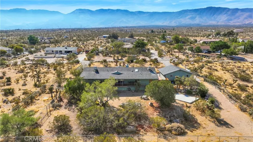 32320 Sapphire Road, Lucerne Valley, California 92356