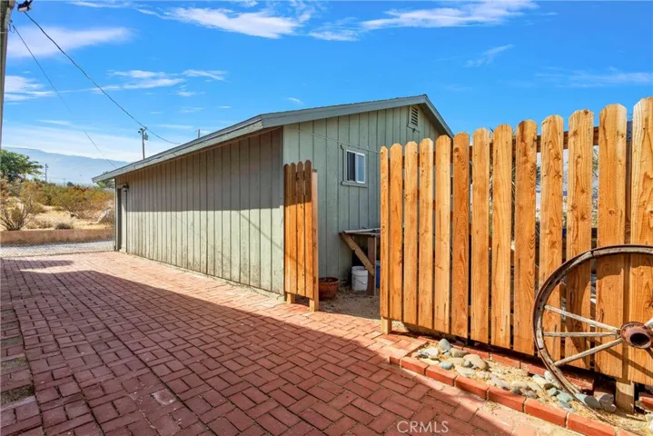32320 Sapphire Road, Lucerne Valley, California 92356