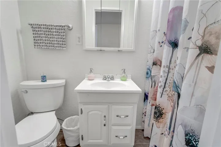 32320 Sapphire Road, Lucerne Valley, California 92356