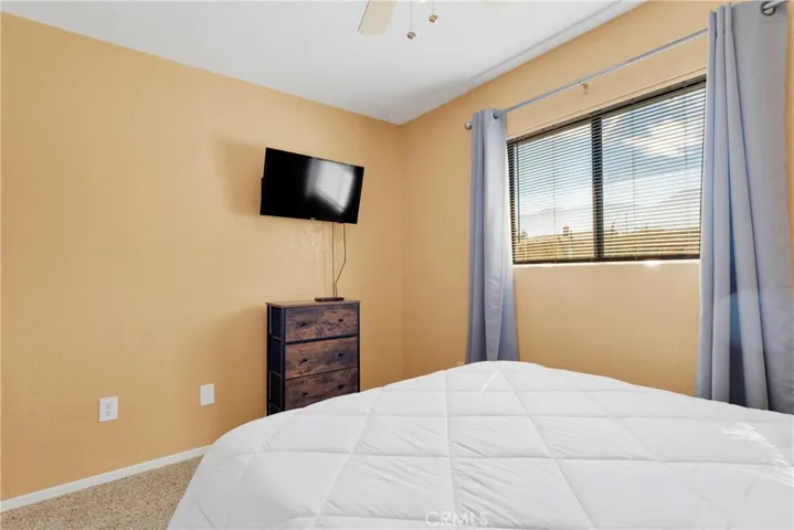 32320 Sapphire Road, Lucerne Valley, California 92356
