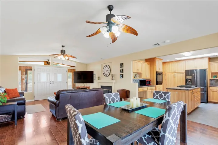 32320 Sapphire Road, Lucerne Valley, California 92356