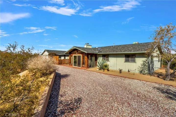 32320 Sapphire Road, Lucerne Valley, California 92356