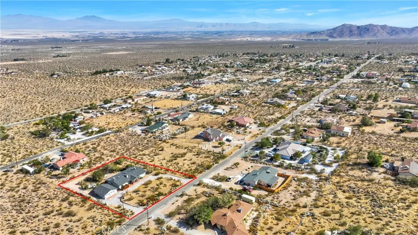 32320 Sapphire Road, Lucerne Valley, California 92356