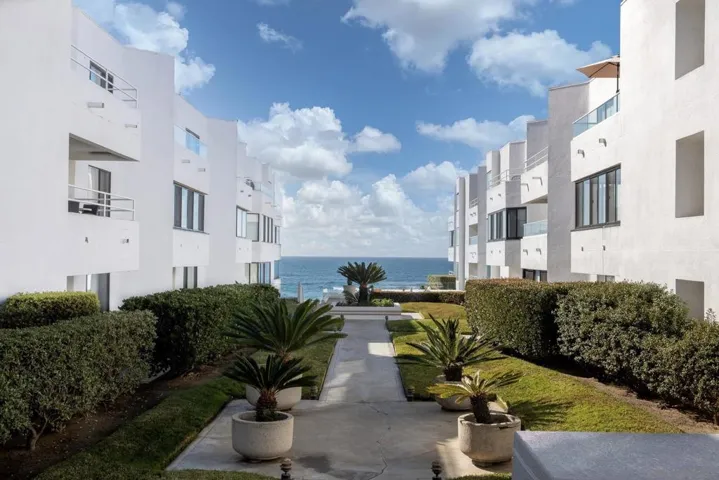 100 Coast Blvd 308, La Jolla, California 92037