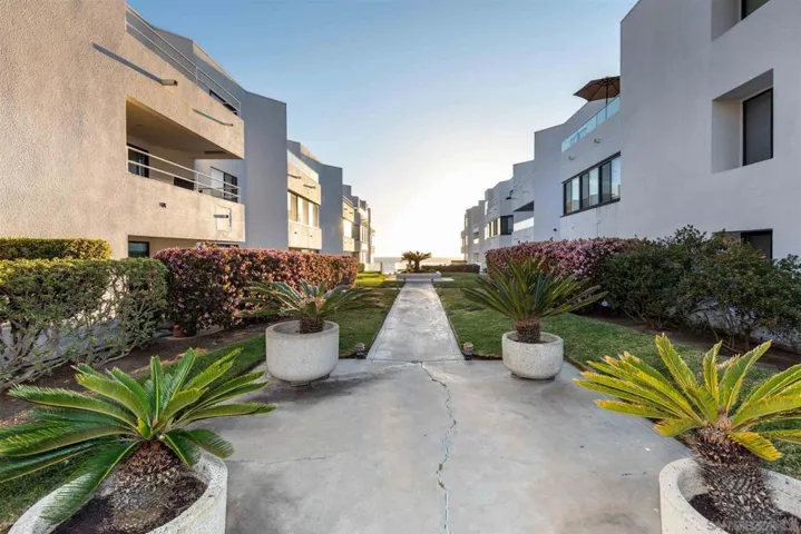 100 Coast Blvd 308, La Jolla, California 92037