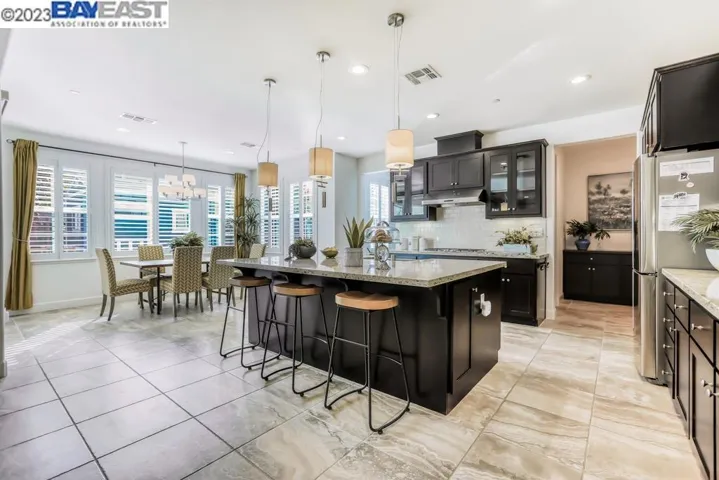 304 W Wyatt Dr, Mountain House, California 95391