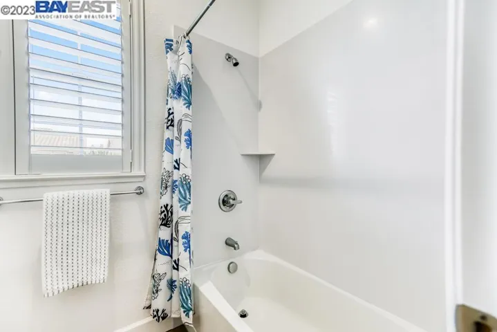 304 W Wyatt Dr, Mountain House, California 95391