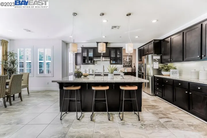 304 W Wyatt Dr, Mountain House, California 95391