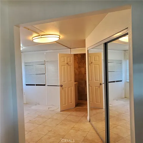 STUDIO LIVING AREA