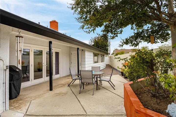 1017 E Walnut Avenue, Orange, California 92867