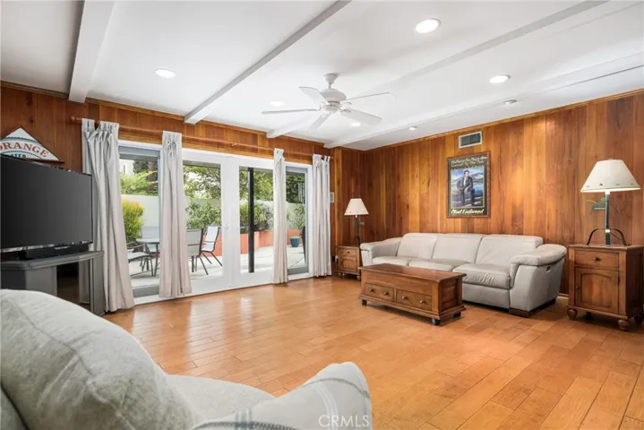 1017 E Walnut Avenue, Orange, California 92867