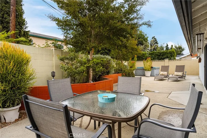 1017 E Walnut Avenue, Orange, California 92867