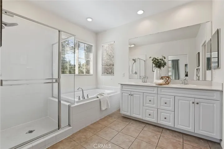 200 Desert Bloom, Irvine, California 92618