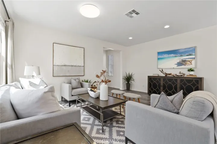 200 Desert Bloom, Irvine, California 92618