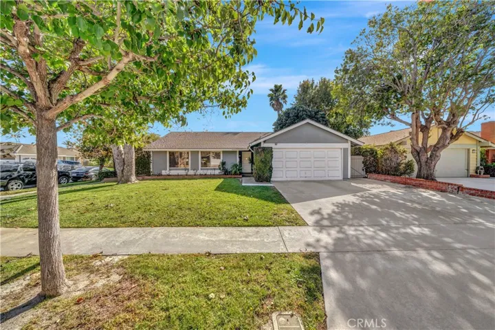 Beautiful one-level 4 bedroom HB home.