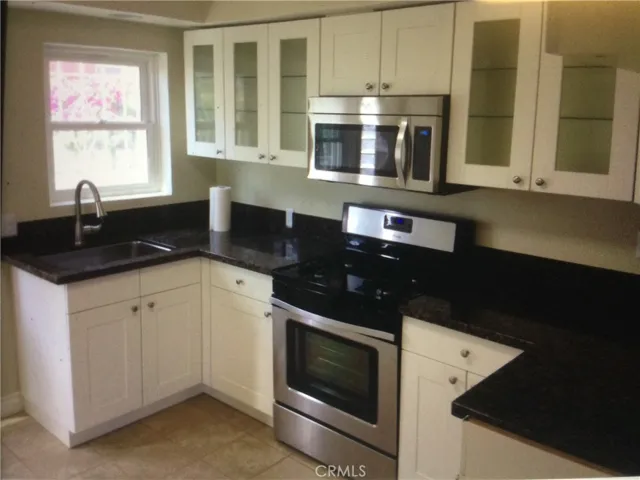 2939 S Rimpau Boulevard, Los Angeles, California 90016