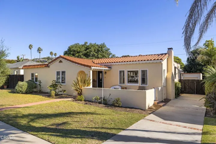 1-web-or-mls-UpmarketMedia-312NBrent-158
