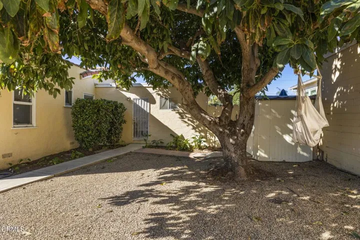 47-web-or-mls-UpmarketMedia-312NBrent-11