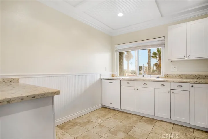 Tons of counter space