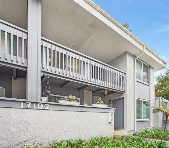 17102 Pacific Coast Highway Unit 202, Huntington Beach, California 92649