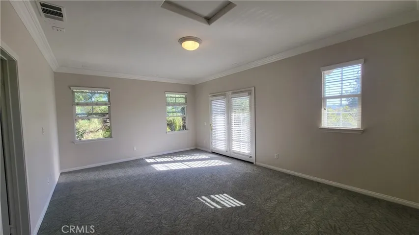 Big loft/balcony