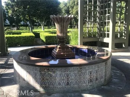 34 Bonsall 127, Irvine, California 92602