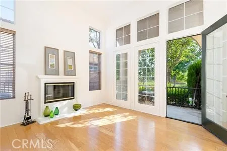 34 Bonsall 127, Irvine, California 92602