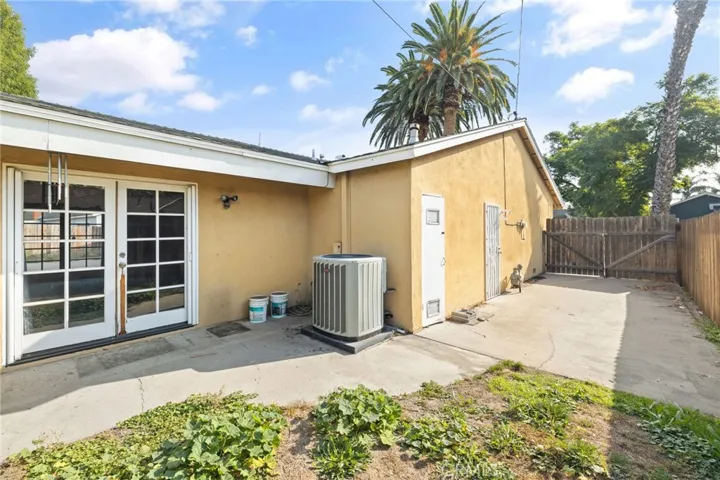 2631 Amherst Avenue, Fullerton, California 92831