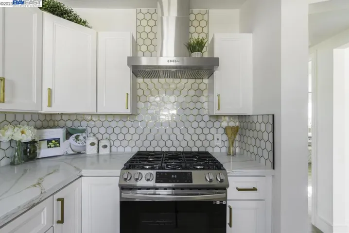 1164 Ebener St, Redwood City, California 94061