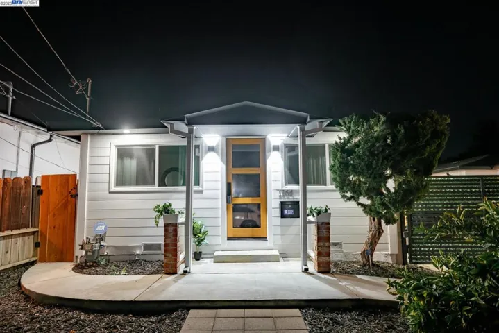 1164 Ebener St, Redwood City, California 94061