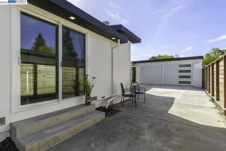 1164 Ebener St, Redwood City, California 94061