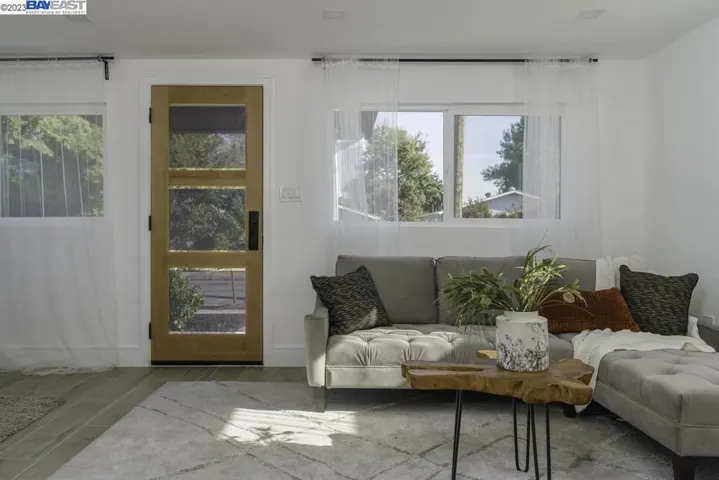 1164 Ebener St, Redwood City, California 94061