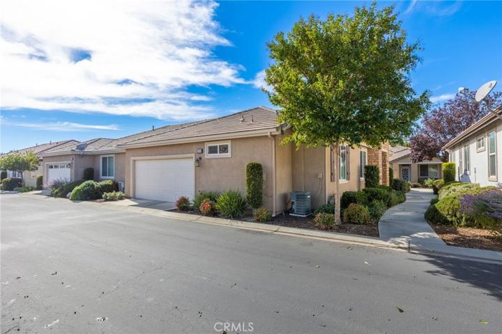 1632 Beaver Creek Unit B, Beaumont, California 92223
