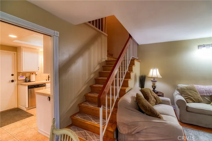 8221 Mason Avenue E, Winnetka, California 91306